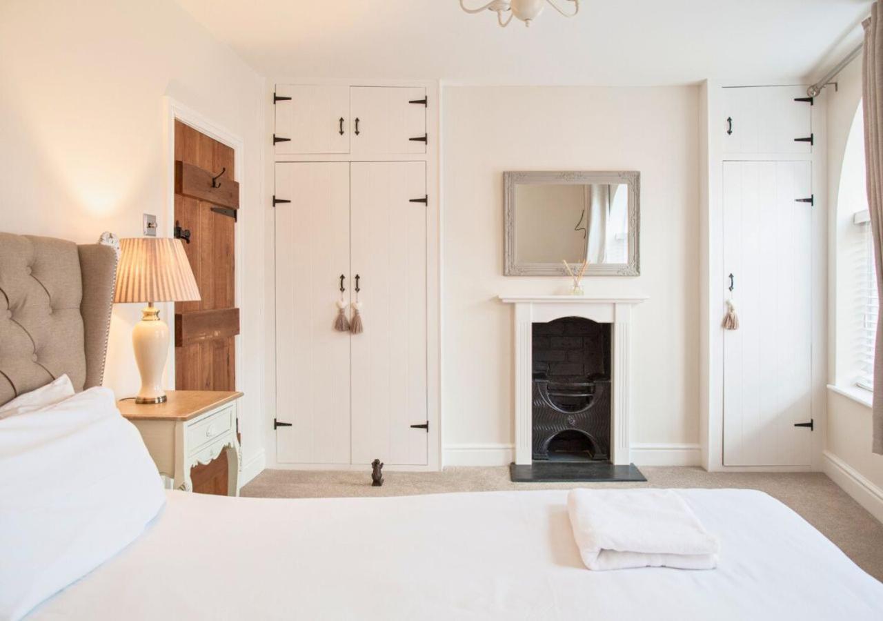 Вилла Charming 2 Bed House In Tewkesbury Centre Экстерьер фото